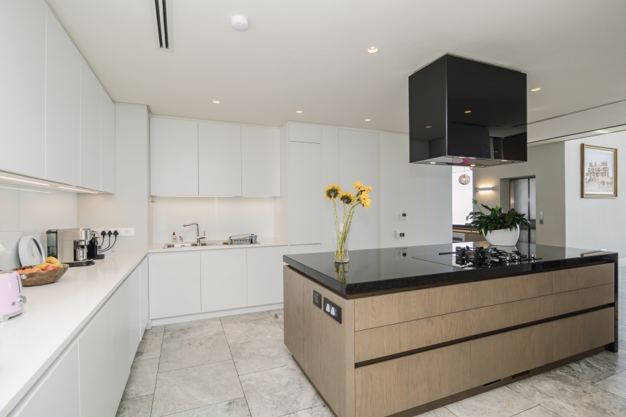4 Bedroom Property for Sale in Fresnaye Western Cape